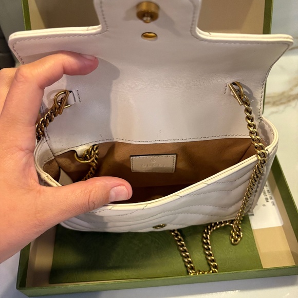 White GG marmont bag Authentic - Picture 1 of 7